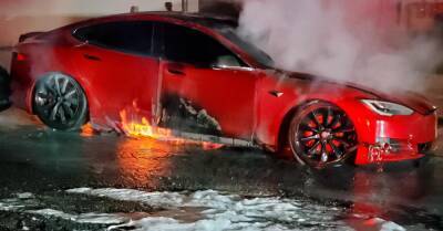 Tesla Model S сгорела в сервисе - motor.ru - штат Джорджия