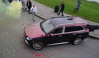 Радий Хабиров - Солист группы «Аргымак» заявил, что автомобиль на свадьбу Элвину Грею подарил Хабиров - mkset.ru - республика Башкирия