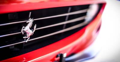 Стала известна дата премьеры нового гиперкара Ferrari линейки Icona - motor.ru - Италия