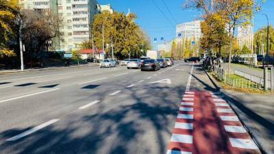 В Киеве на еще одной улице нарисовали велодорожку - auto.24tv.ua - Киев