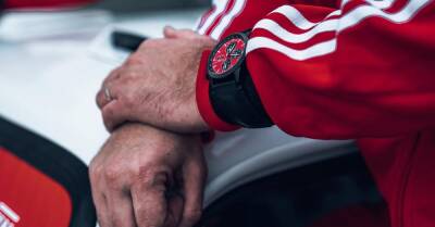 Швейцарцы выпустили часы в честь возвращения Lada Niva на «Дакар» - motor.ru