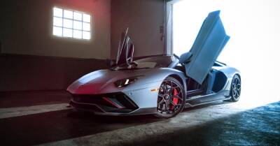 Lamborghini выпустит последний Aventador до конца года и снимет модель с производства - motor.ru - Англия