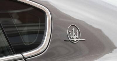 Партию Maserati Quattroporte, закупленную к саммиту стран АТЭС, распродают с большой скидкой - motor.ru - Папуа Новая Гвинея