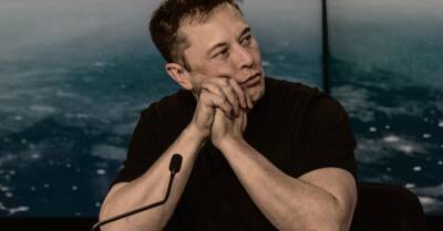 Илон Маск - Илон Маск продал часть своих акций Tesla. Он не делал этого с 2016 года - motor.ru