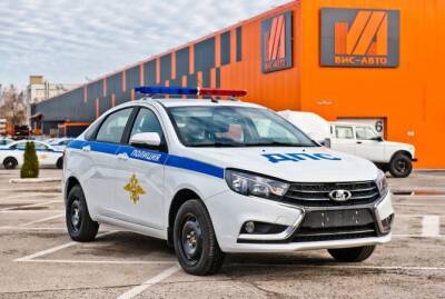 Более 1700 автомобилей LADA Vesta отправились на службу в ДПС - autostat.ru - Россия