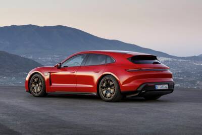 Расширение линейки Porsche Taycan: дальнобойная версия GTS и универсал без кросс-обвеса - kolesa.ru