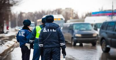 Российским полицейским разрешат вскрывать автомобили. Иногда даже без объяснения причин - motor.ru - Россия