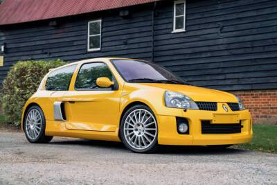 Clio V (V) - Renault Clio - Старый Renault Clio с минимальным пробегом продали за $100 000 - autocentre.ua