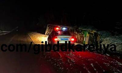 Грузовик опрокинулся на трассе «Кола»: водитель получил травмы - gubdaily.ru - республика Карелия - Ленобласть
