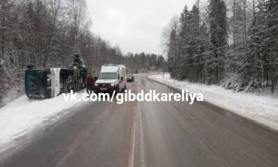 Автобус с туристами опрокинулся на трассе в Карелии: есть пострадавшие - gubdaily.ru - республика Карелия - Сортавала