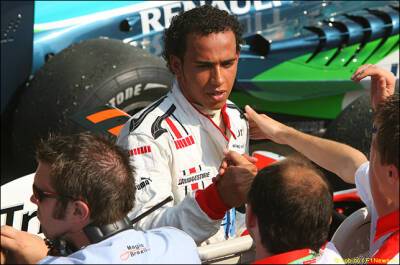 Льюис Хэмилтон - Фернандо Алонсо - 15 лет назад в McLaren объявили о контакте с Хэмилтоном - f1news.ru