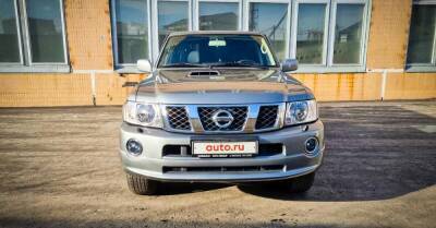 13-летний Nissan Patrol всю жизнь продержали в московском гараже, а теперь продают по цене Toyota Land Cruiser 300 - motor.ru - Москва - Россия