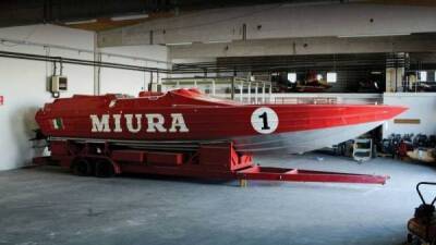 Скоростной катер Miura с двумя двигателями Lamborghini V12 отправляется на аукцион - skuke.net - Италия