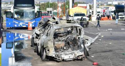 ДТП в Мексике – грузовик врезался сразу в шесть автомобилей, много погибших – фото и видео - obozrevatel.com - Мексика - Мехико