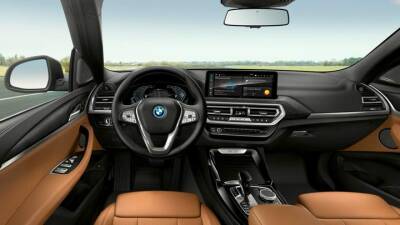 BMW будет продавать новые автомобили без тачскринов из-за дефицита чипов - auto.24tv.ua