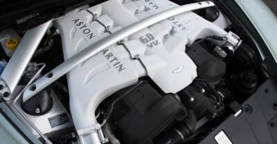 Aston Martin выпустит «прощальный» Vantage с V12 - motor.ru