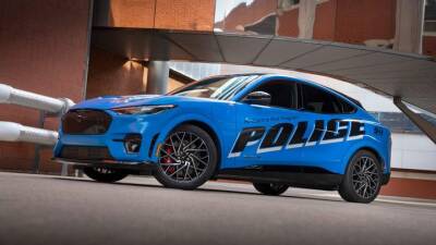 Ford Mustang Mach-E показал себя хуже других служебных автомобилей полиции - auto.24tv.ua - Сша