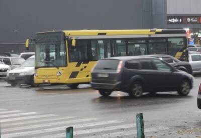 В Киеве выехали на маршрут автобусы несуществующего объединения - autocentre.ua - Киев