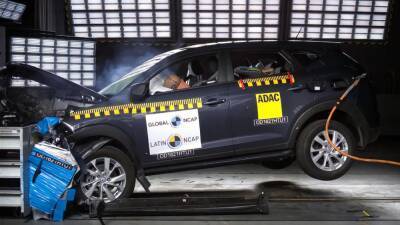 Видео: Hyundai Tucson заработал ноль звезд на краш-тесте - motor.ru