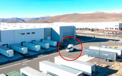 Новый электромобиль Tesla поймали во время испытательных заездов - autocentre.ua