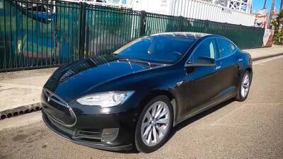 Посмотрите на Tesla, которая работала в такси и проехала больше полумиллиона километров - motor.ru