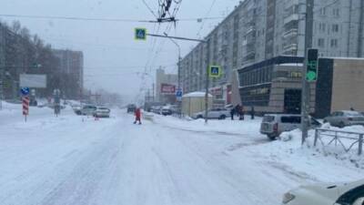 В Новосибирске иномарка сбила ребенка - usedcars.ru - Новосибирск - Новосибирская обл. - район Октябрьский, Новосибирск