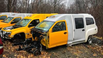 В лесу нашли «кладбище» легендарных желтых такси, которые никогда не ездили - motor.ru - Сша - Нью-Йорк