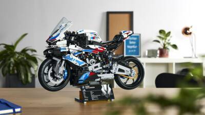 Первый M-супербайк BMW превратили в набор Lego - motor.ru