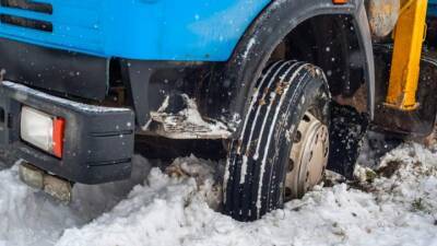 Въезд грузовиков в Киев запретили из-за погодных условий - auto.24tv.ua - Киев