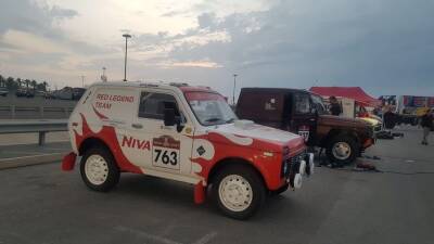 Марио Якобер - «Нива» доставлена на первый бивуак Дакара-2022 - autosport.com.ru - Швейцария - Париж - Dakar - Джидда