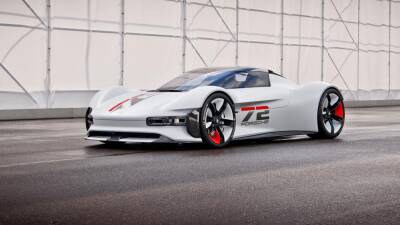 Титан и карбон: посмотрите на гиперкар Porsche для Gran Turismo 7 - motor.ru