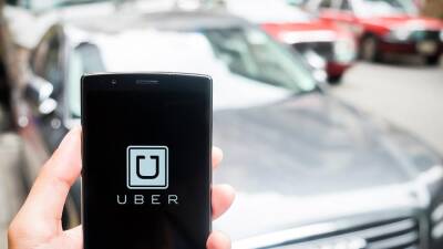 Uber расширил функцию аудиозаписи разговоров в такси - motor.ru - Сша - штат Канзас