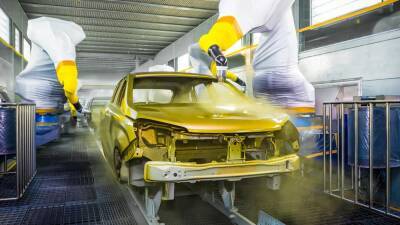 АвтоВАЗ возобновил производство Lada Granta - motor.ru - Россия