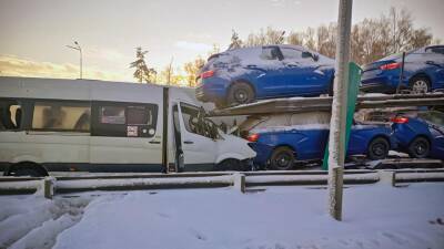 Партия новых Lada Vesta пострадала во время транспортировки - motor.ru - Россия - Владимирская обл.