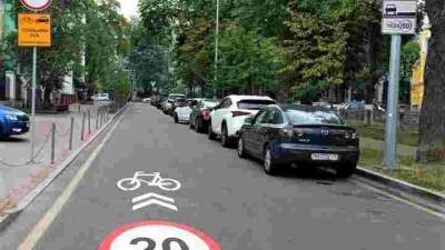 В Киеве начали ограничивать скорость до 20 км/ч - auto.24tv.ua - Киев - Украина