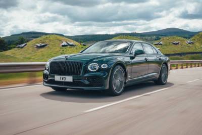 Bentley постепенно переходит на электротягу - представлен Bentley Flying Spur Hybrid - autocentre.ua