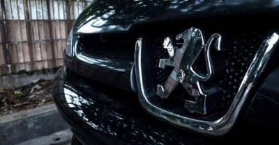 Peugeot откажется от авто на бензиновых двигателях с 2025 года: только гибрид и электро - delo.ua - Украина - Франция
