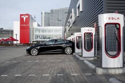 Tesla закрывает первую зарядную станцию Supercharger - autocentre.ua - Украина - Сша - штат Калифорния