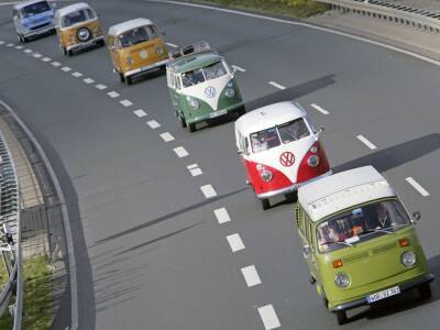 Марка Volkswagen Коммерческие автомобили приглашает владельцев и поклонников микроавтобусов на фестиваль VW Bus летом 2022 года - kolesa.ru - Германия