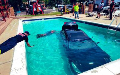 Начинающий водитель утопил в бассейне премиальный седан - autocentre.ua - Сша - штат Колорадо