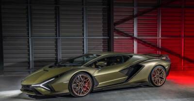 Lamborghini анонсировал новые гибридные суперкары с V12, один из которых станет преемником Aventador - motor.ru