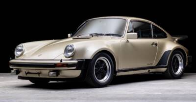 Один из ранних Porsche 930 Turbo выставили на продажу - motor.ru - Германия