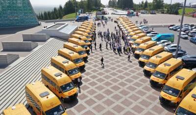 Радий Хабиров - В районах Башкирии появился 41 новый школьный автобус - mkset.ru - республика Башкирия