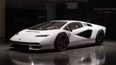 Новый Lamborghini Countach показали живьем - autonews.autoua.net