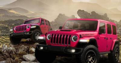 Jeep Wrangler начали красить в розовый цвет - motor.ru