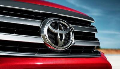Toyota может выпустить удлиненную версию кроссовера Highlander в 2023 году - avtonovostidnya.ru - Сша - Россия
