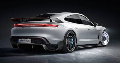 Porsche Taycan получил «злой» обвес в стиле GT3 RS - motor.ru - Гонконг