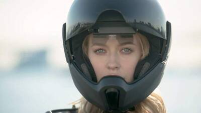 Для мотоциклистов создали шлем с 360-градусным обзором, Siri и Google Assistant - auto.24tv.ua - Япония