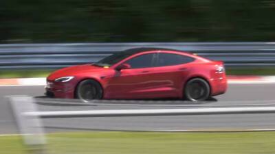 Илон Маск - Tesla Model S обошла Porsche Taycan на Нюрбургринге - autonews.autoua.net