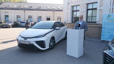 В Украине презентовали Toyota Mirai, которая сможет работать на зеленом водороде отечественного производства (видео) - autocentre.ua - Киев - Украина - Сша
